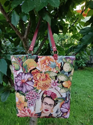 Hecho a mano.Artesania.Bolso reversible asas piel