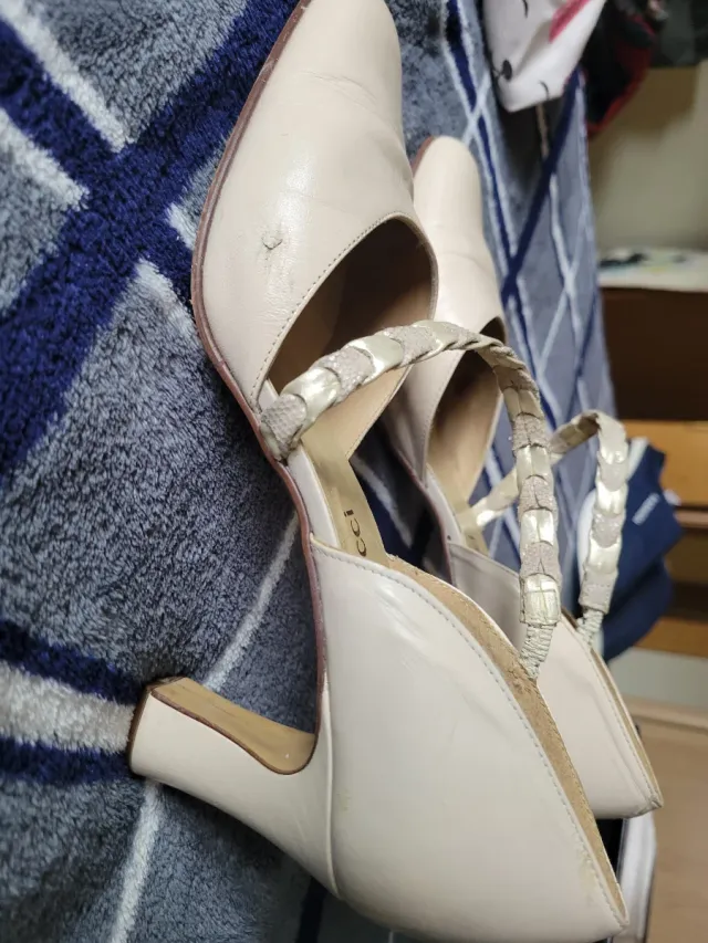 Zapatos Gina Lucci Tacón Beige Talla 38