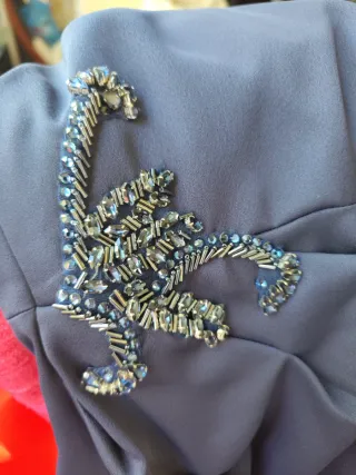 VESTIDO DE FIESTA O MADRINA, COLOR AZUL NOCHE.