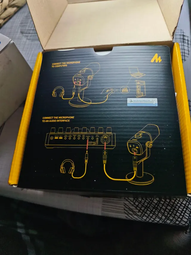 Micrófono Maono DGM20 + Brazo