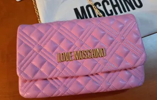 Bolso Love Moschino rosa acolchado