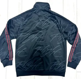 Sudadera Jordan Negra y Roja..tallaXl de niño..