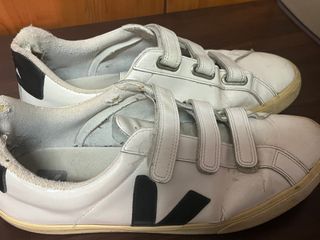 Zapatillas Veja Velcro Blancas Usadas