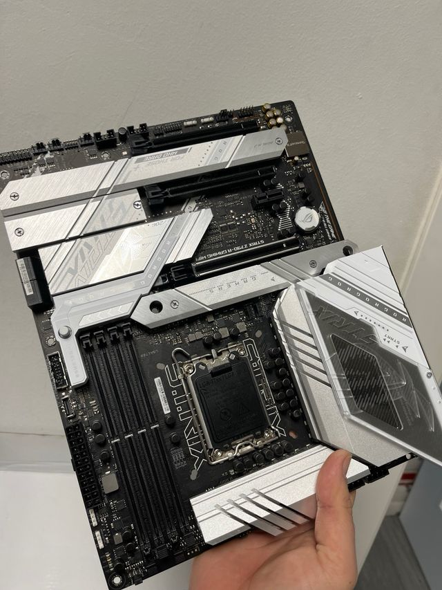 Placa Base ASUS ROG STRIX Z790-A GAMING WIFI