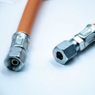 Lira 1m R 1/4, tubo 8 mm para gas