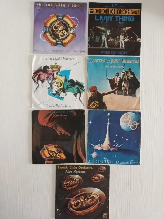 SINGLES ELECTRIC LIGHT ORCHESTRA