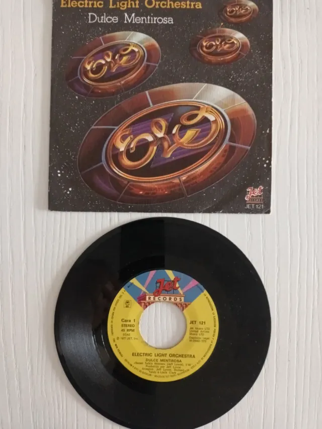 SINGLES ELECTRIC LIGHT ORCHESTRA