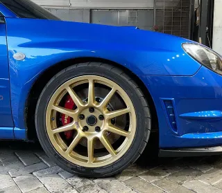 LLANTAS BRAID FULLRACE-A 18x8 PULGADAS, DORADO.