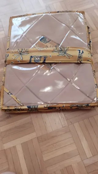 Mantel + 6 servilletas + bajo platos motivos afric