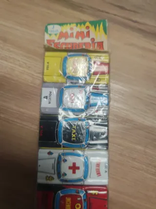 Mini coches de juguete