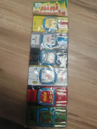 Mini coches de juguete