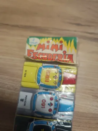 Mini coches de juguete