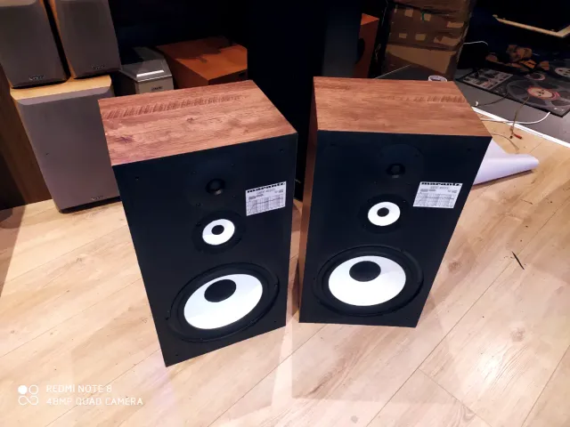 Altavoces Marantz MV-400
