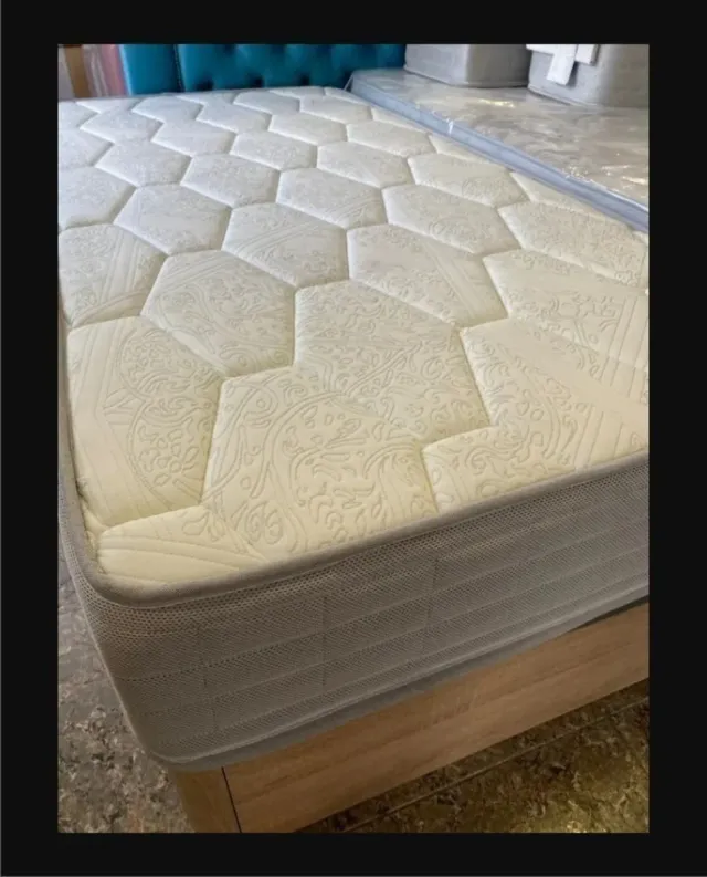 COLCHÓN COLCHÓN COLCHÓN COLCHÓN COLCHÓN