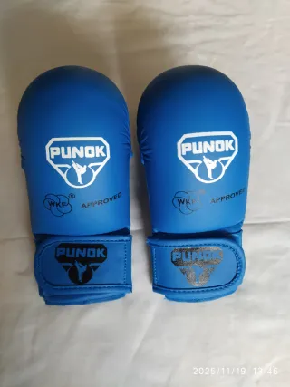 Guantillas de Karate WKF Azul