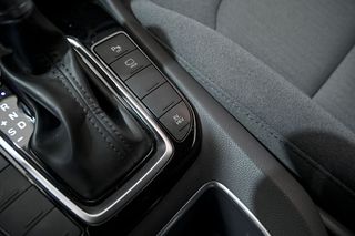 Hyundai IONIQ   1.6 GDI PHEV Klass DCT