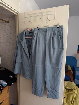 Traje completo azul pastel