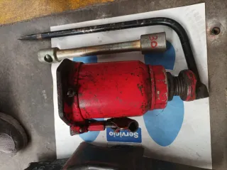 Lote herramientas: Gato, llave y más