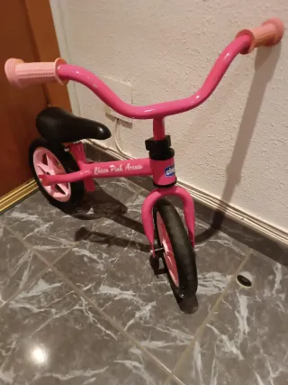 Bicicleta sin pedales Chicco Rosa