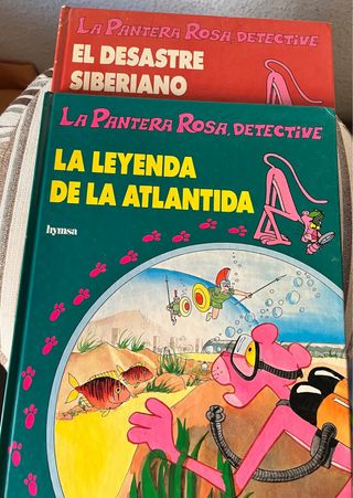 Dos cómics de La pantera rosa detective