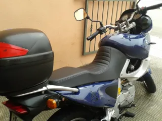 BMW F650ST azul con baúl.  Se puede conducir A2