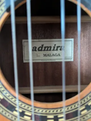 Guitarra Admira Keller