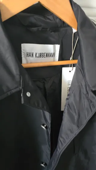 Chaquetón Han Kjøbehavn Negro Nuevo a estrenar