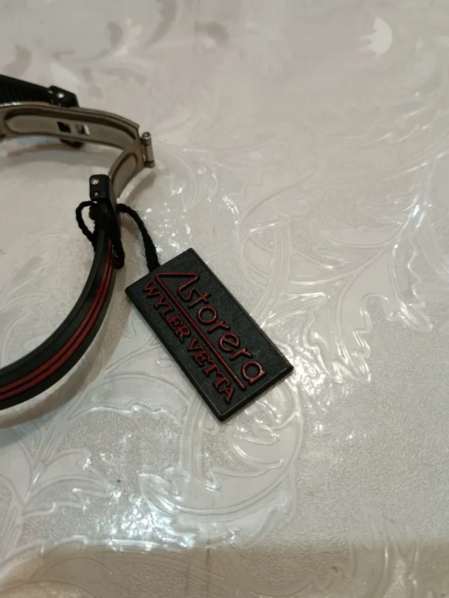 Orologio Wyler Vetta Nero e Rosso