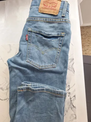Pantalón Levi's nuevo Talla 12