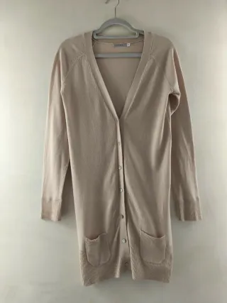 Chaqueta larga de punto beige