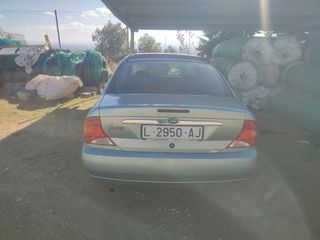 Ford Focus 2000