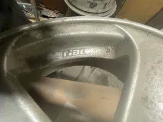 Llanta Rial plateada