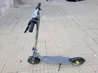 Monopatín Eléctrico Smartgyro 10" con casco Inteli