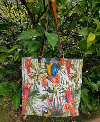 Bolso reversible.Hecho a mano.Asas piel