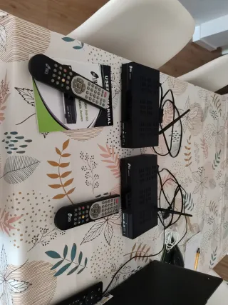 Decodificador Satélite Iris 9600HD 02