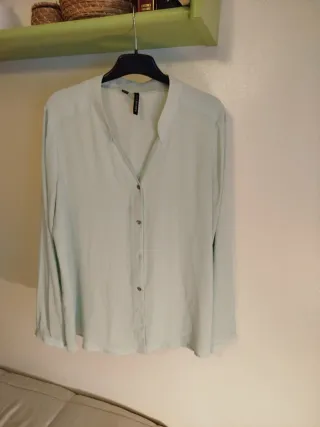 Blusa Mango verde agua  talla XL