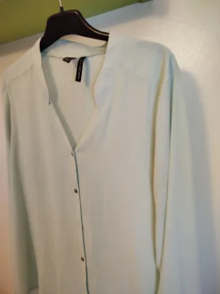 Blusa Mango verde agua  talla XL
