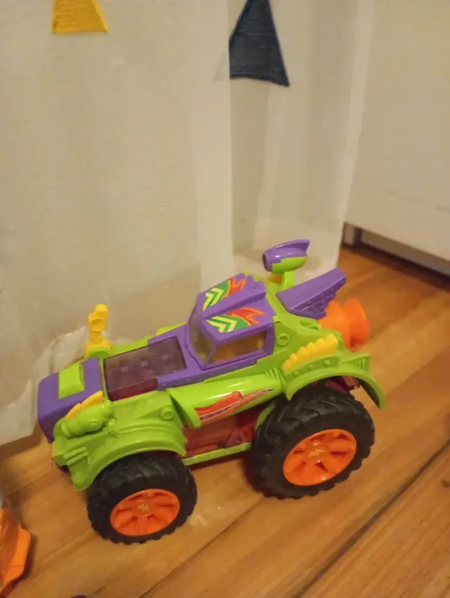 Lote de figuras SuperThings