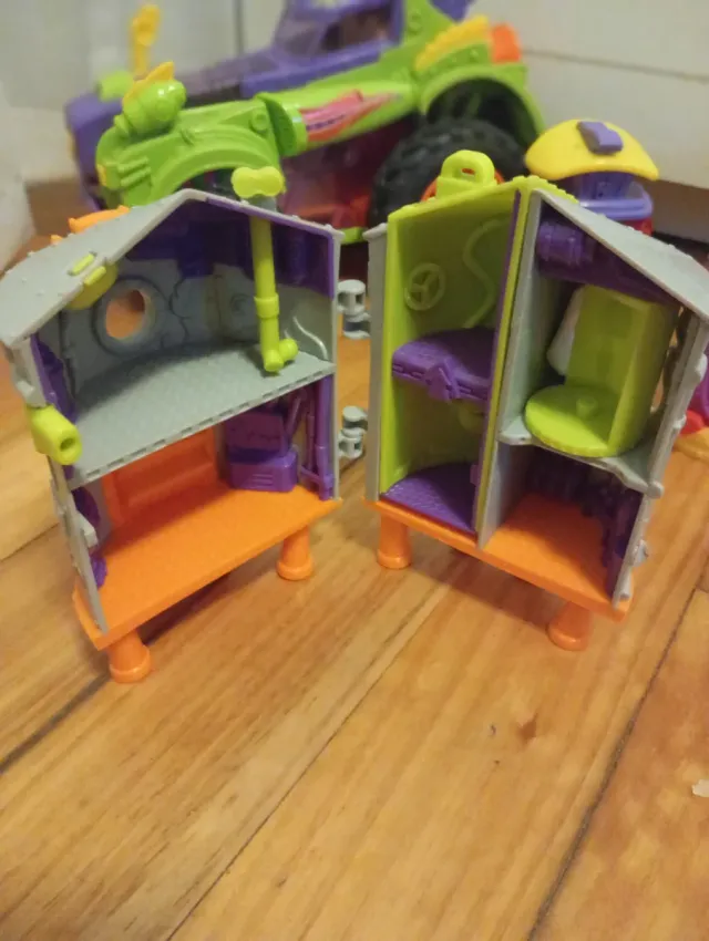 Lote de figuras SuperThings