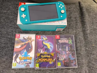 Nintendo Switch Lite + 3 Giochi Pokémon