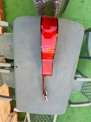 Guitarra Acústica Naranja con complementos y funda