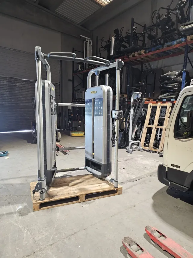 Polea Doble Ajustable Technogym