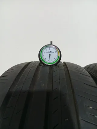 225 60 18 100H DUNLOP GRANTREK PT30