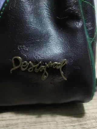 Bolso Desigual. Con etiqueta. Costó 50€