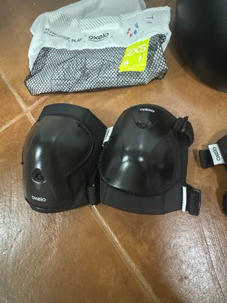 Casco y protecciones patinaje o bicicleta Oxelo