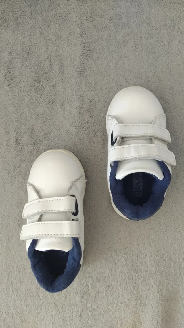 Scarpe bianche con velcro, primi passi, taglia 21-22
