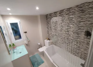 Habitación en piso tranquilo