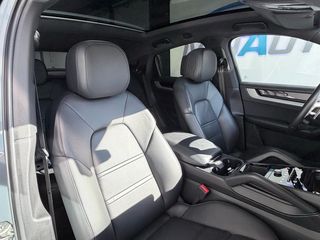 PORSCHE Cayenne Coupé E-Hybrid