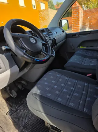 Volkswagen Transporter T5 2009