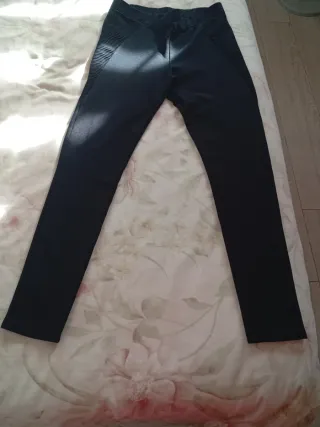 Pantalón de punto negro